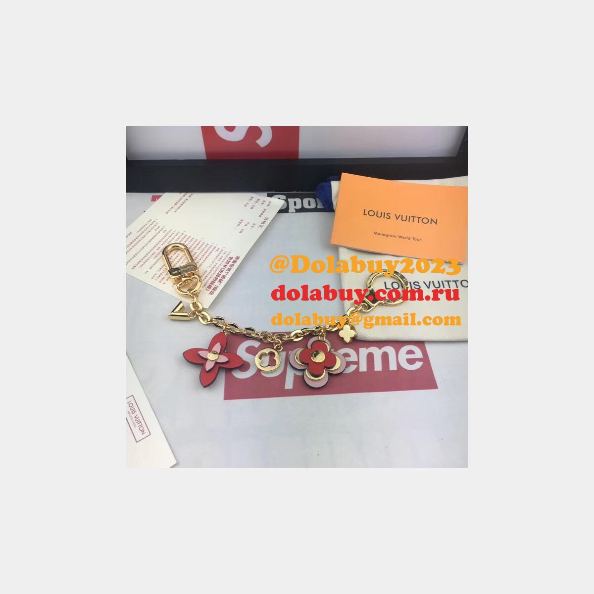 Louis Vuitton M63086 Blooming Flowers Chain Bag Charm and Key