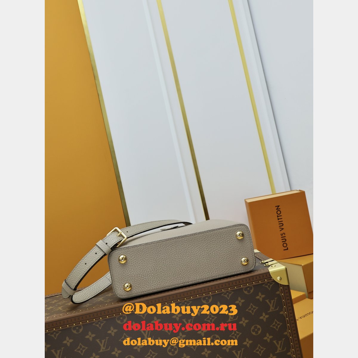 Luxury Designer Louis Vuitton Capucines BB M24728 Handbag