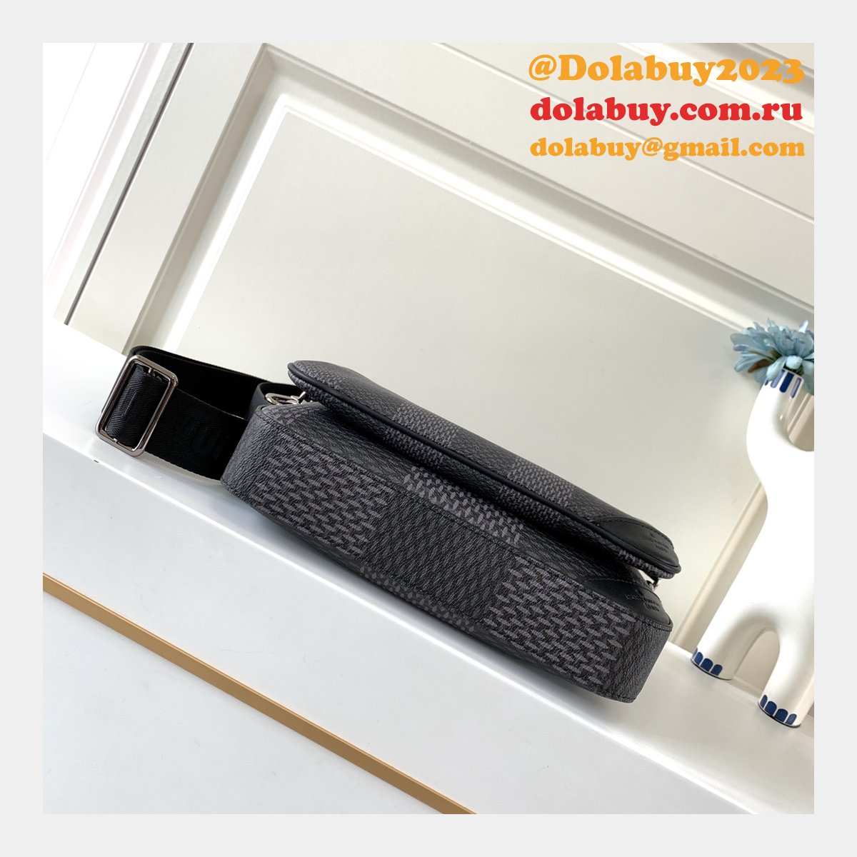 Louis Vuitton Replica Damier Canvas M50017 Bag