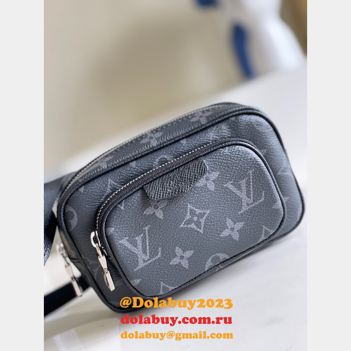 Louis Vuitton UK Replica M30781 Outdoor Pouch K45 Rose/Black