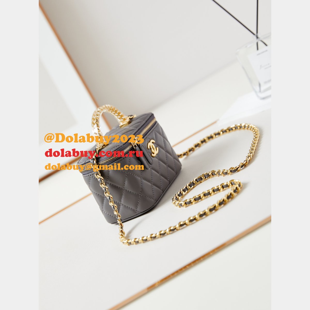 7 Star chane 24A lambskin Cosmetic bag AP3820