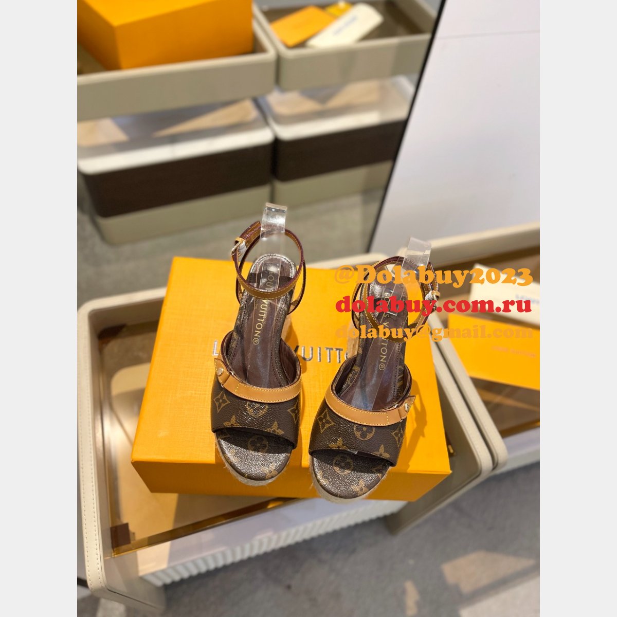 7 Star LOUIS VUITTON Helios Wedge Sandal