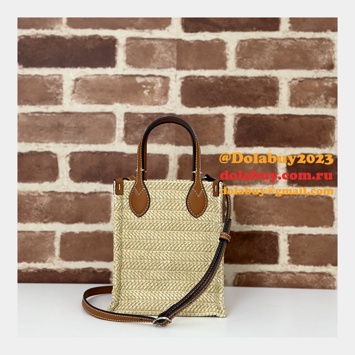 Gucci Fake Super Crossbody Straw-effect 780083 Top Bag
