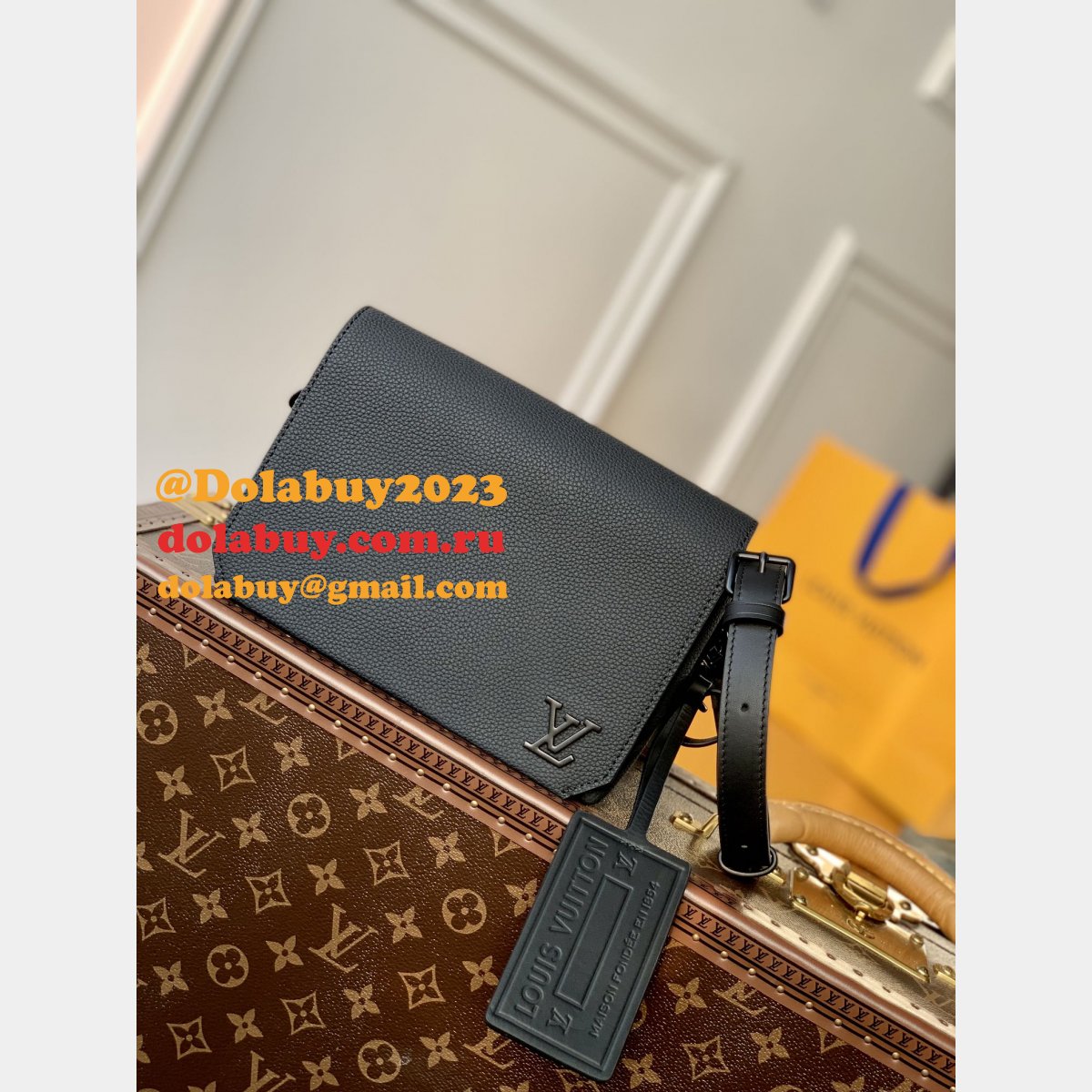 Fastline Wearable Wallet Louis Vuitton M82086/M82085 Copy Bag