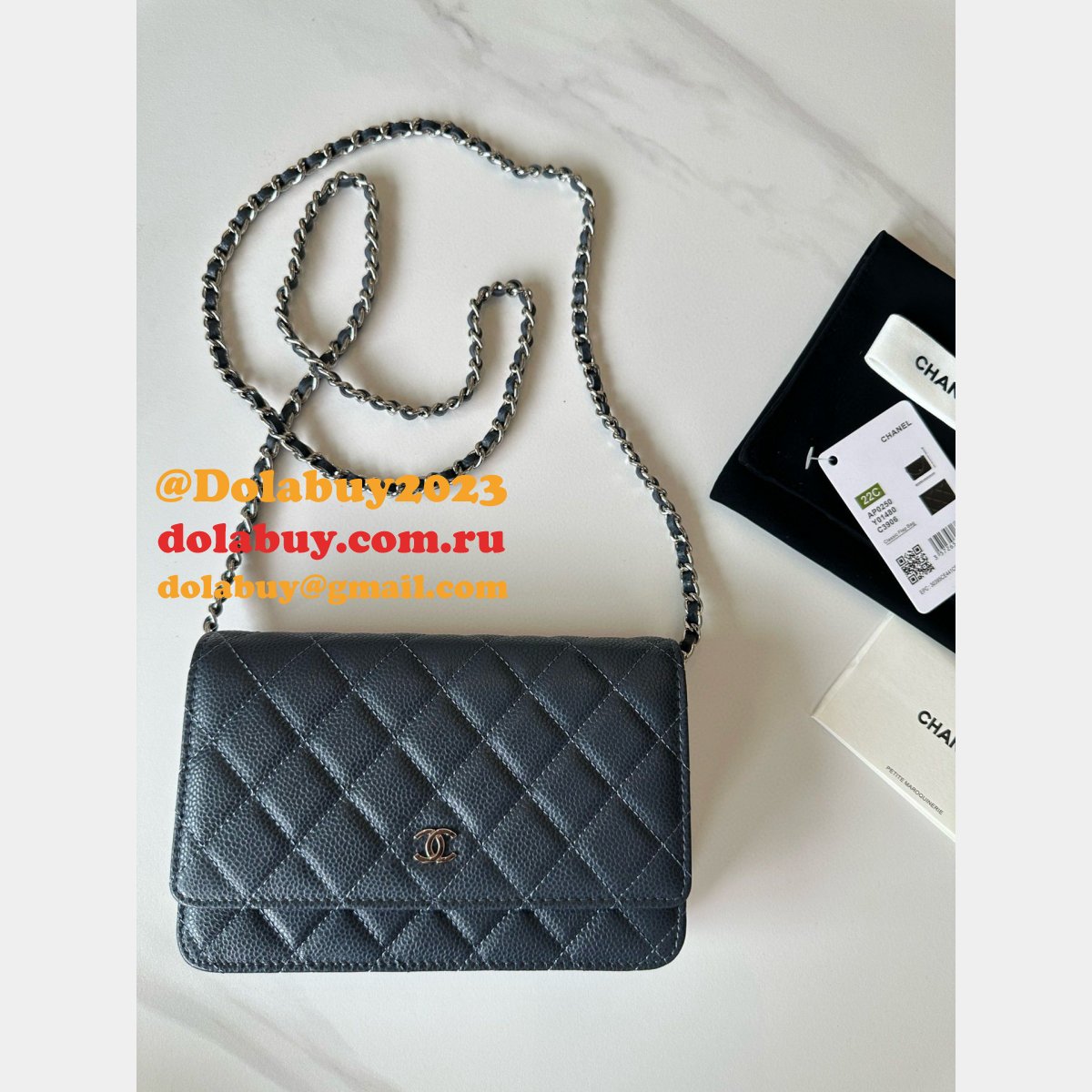 High Quality CC woc chain bag AP0250 MAGNETIC BUCKLE caviar 19CM
