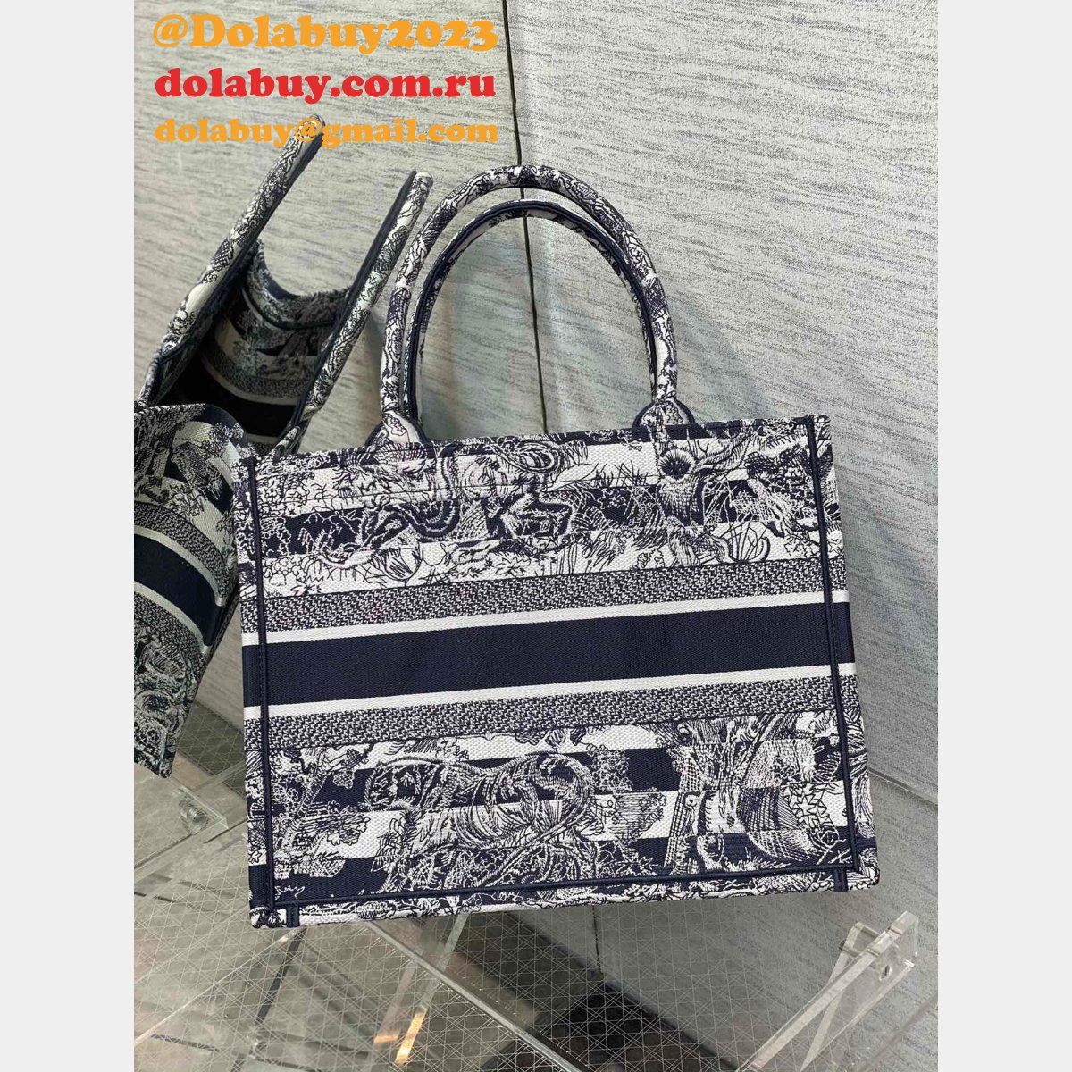 Best CD Book Tote Black New 2022