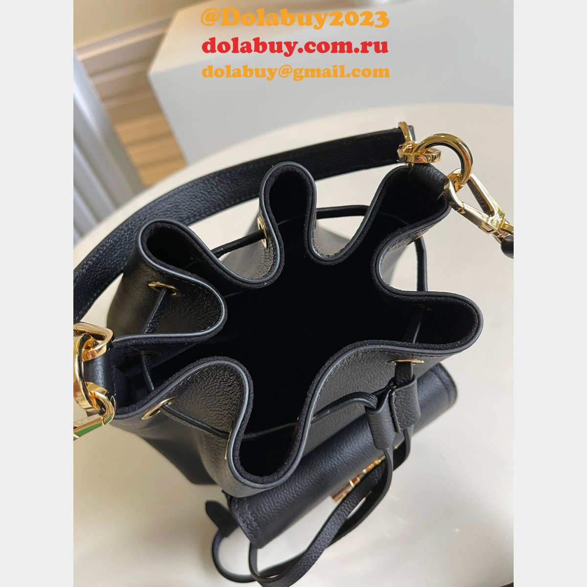 Louis Vuitton Replica Lockme Rock Bucket NV M57688/M57687/M57689 Bag