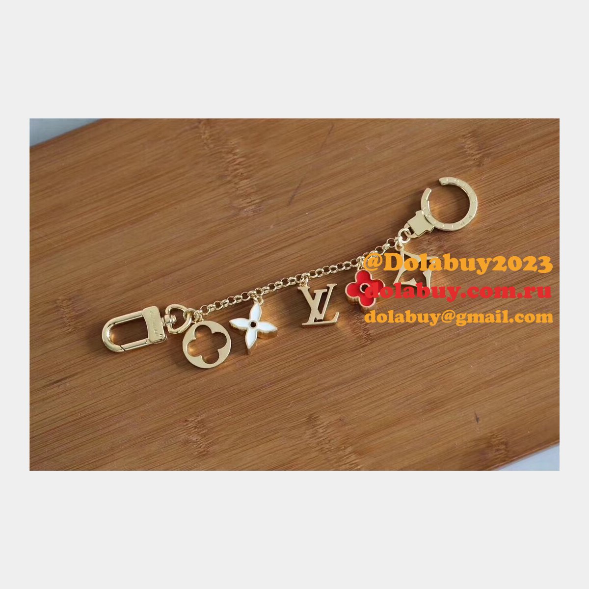Top Quality Louis Vuitton Fleur de Monogram Bag Charm Chain M65111 Gold