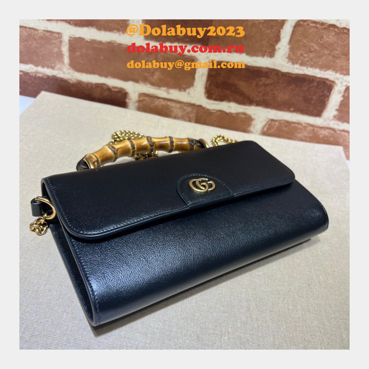 Gucci Replica 675794 Diana small shoulder bag in black/brown