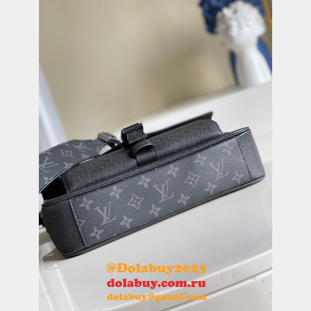 UK Louis Vuitton New Messenger M30746/M30745 K45 Black/Blue