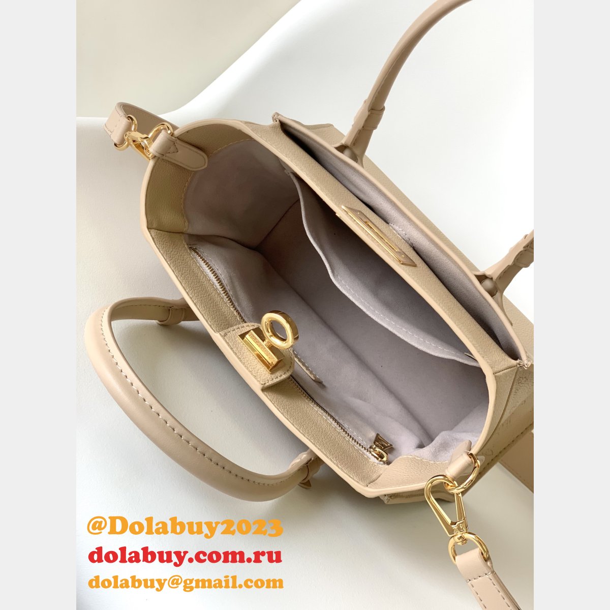 7 Star Louis Vuitton On My Side PM M21546 Handbag