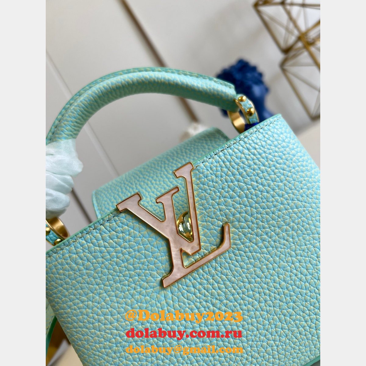 Fashion Shop Louis Vuitton Replica M59868/M59850/M20841 Capucines