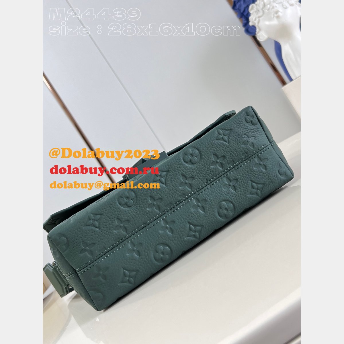 S-Cape Messenger Taurillon M24439 Green LV Knockoff Men Bags