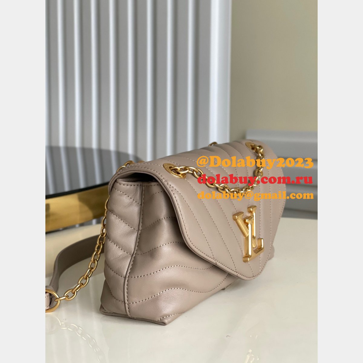 Wholesale Louis Vuitton LV New Wave Chain H24 M58552/M58553/M58550/M58664/M58549 Bag