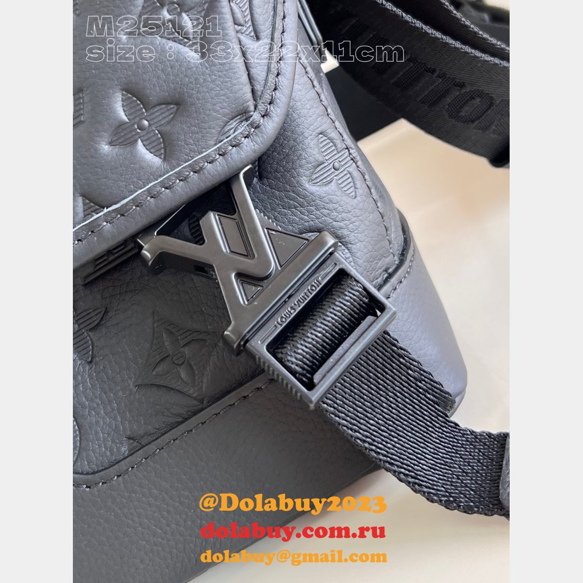 Messenger Voyager PM Copy Louis Vuitton M25121 Black Wholesale Bag