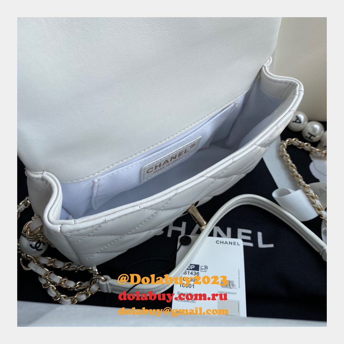 CC Replica Pearl CF Classic Flap 18cm Black/White Bags