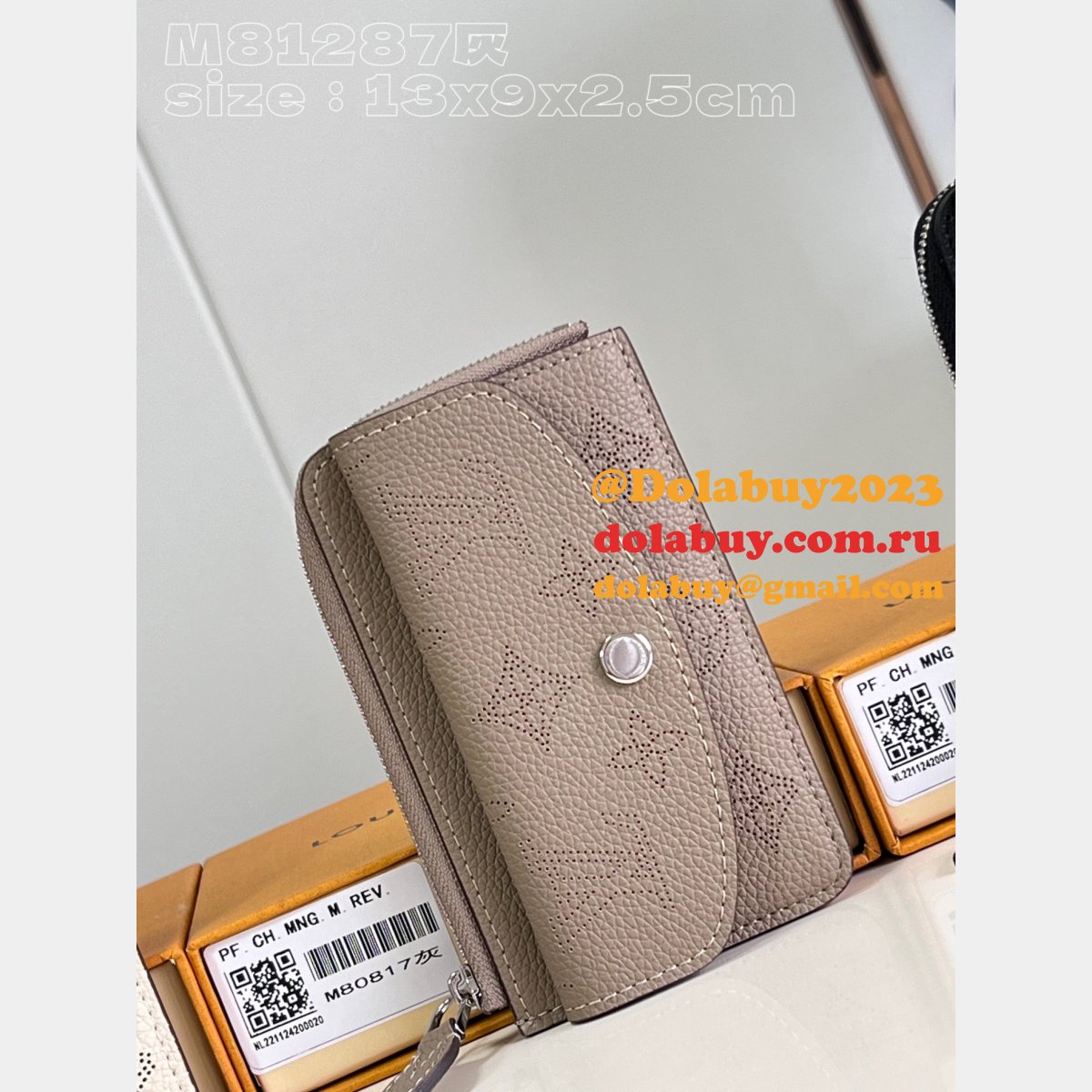 Card Holder Recto Verso Mahina M81287 Louis Vuitton Luxury Fake Bag