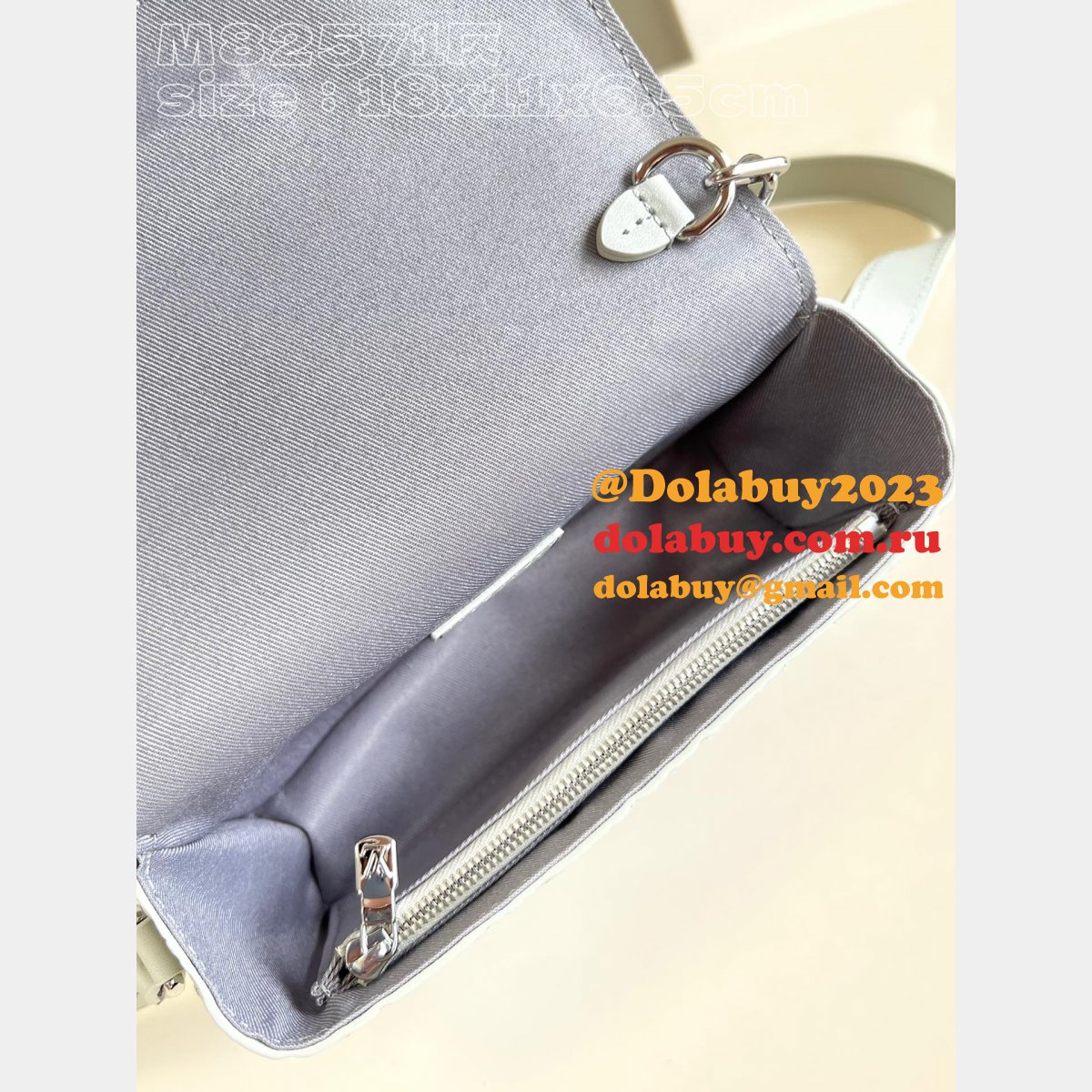 Steamer Wearable Wallet M82571 Designer Louis Vuitton Replica Bag