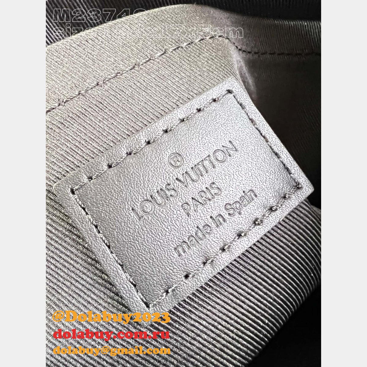 Steamer Messenger 1:1 Mirror LV Taurillon Men M23742 Black Bags