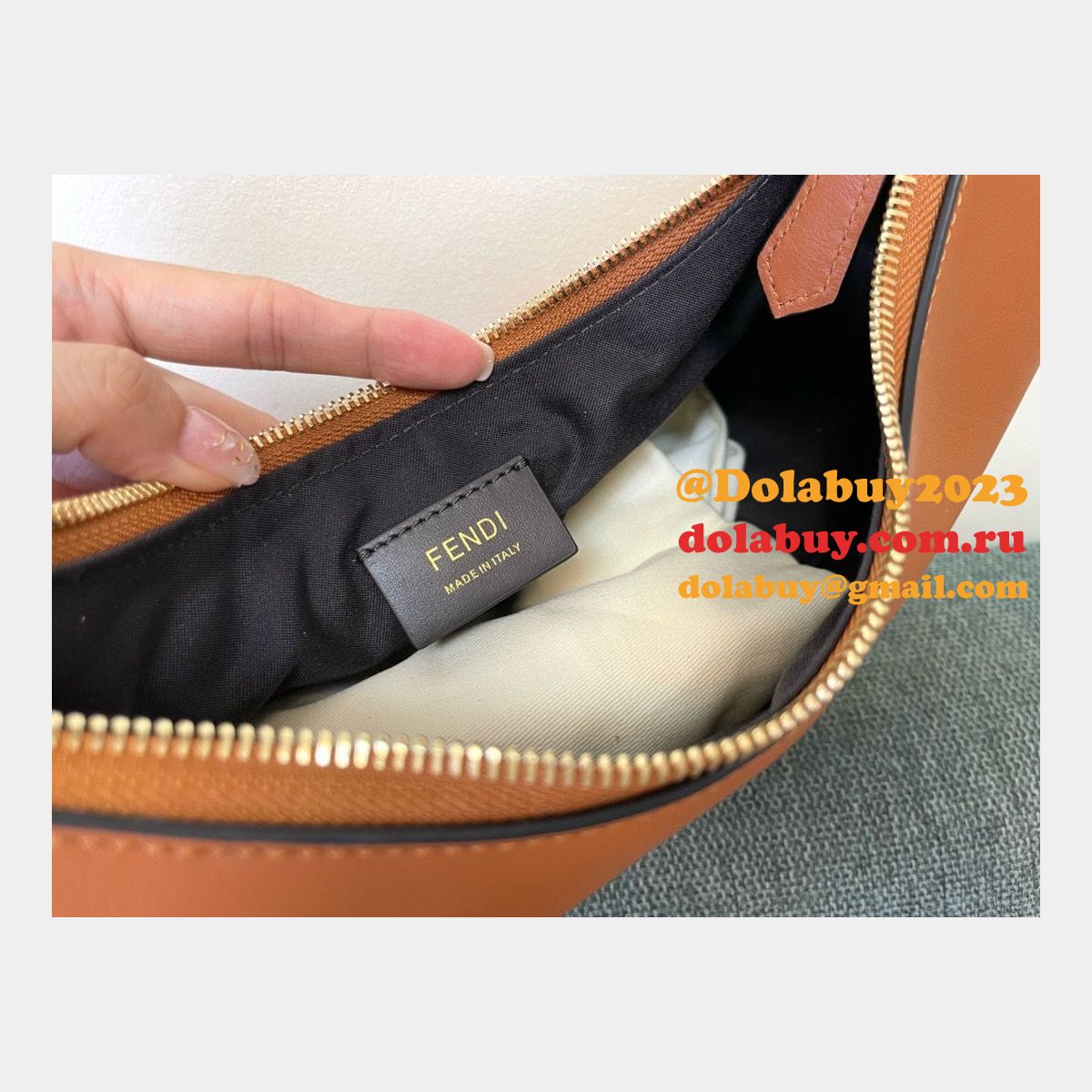 Best Fendi Fendigraphy leather shoulder hobo bag