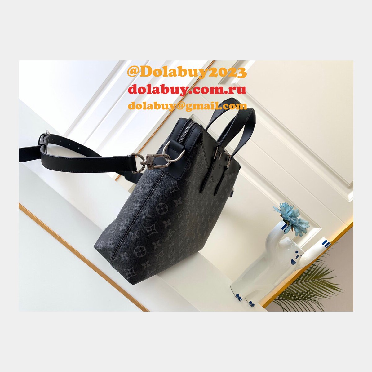 Replicas LV Briefcase Explorer Monogram Eclipse Canvas M40566