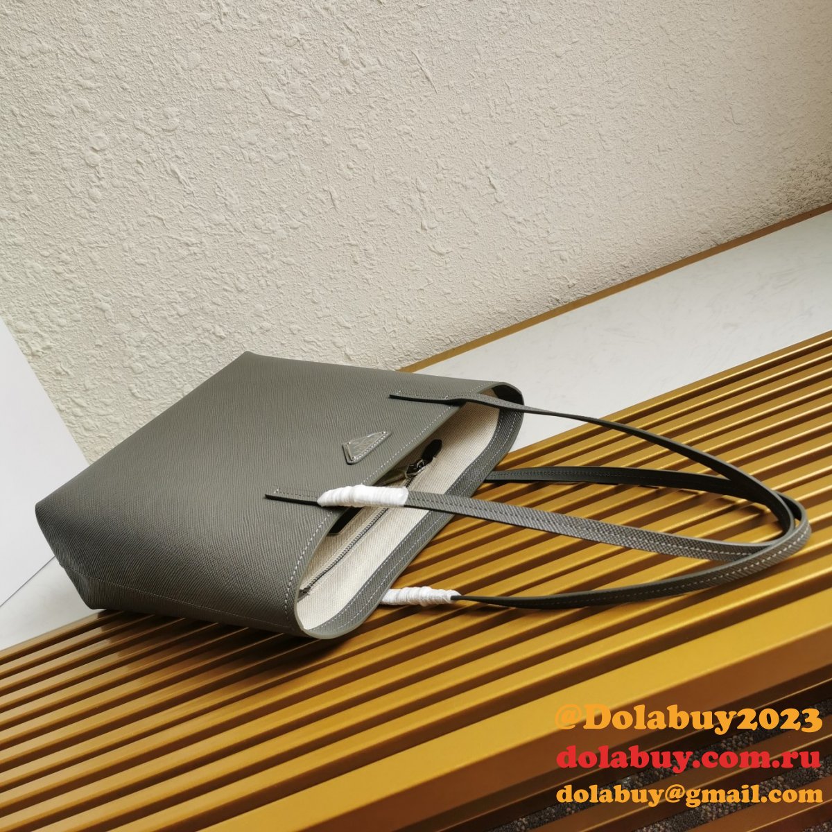 Replica Prada Best Small Saffiano Leather Tote 1BG342 Bag