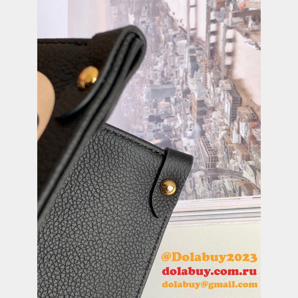 Louis Vuitton Replicas OnTheGo MM Monogram Empreinte Leather M45494