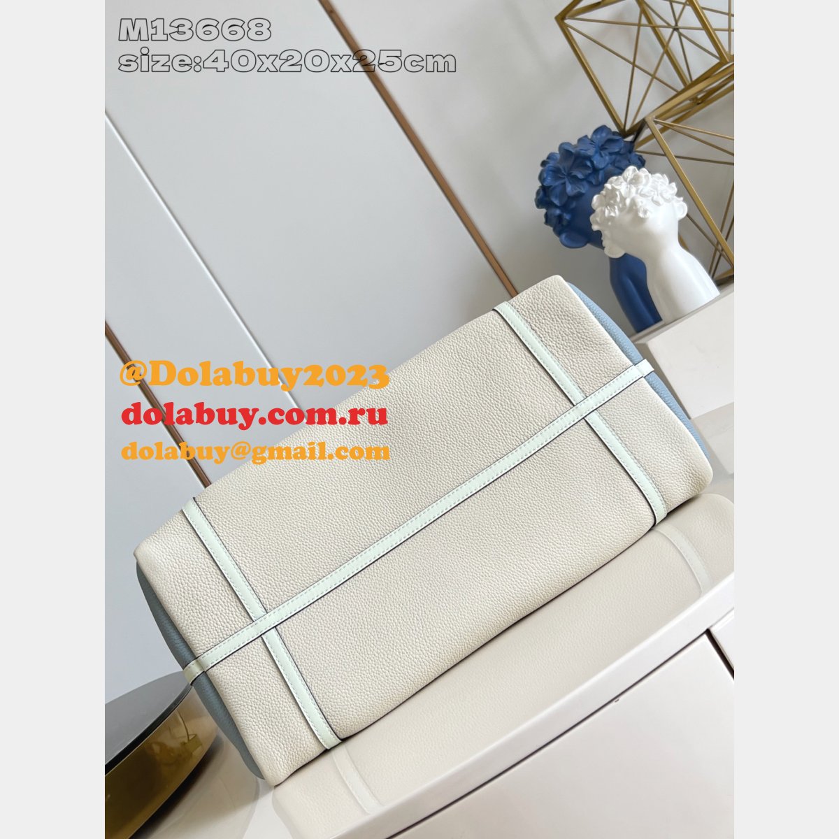 Louis Vuitton Top Quality M13668 Wholesale Designer Bag