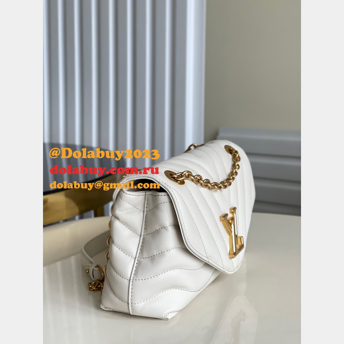 Wholesale Louis Vuitton LV New Wave Chain H24 M58552/M58553/M58550/M58664/M58549 Bag