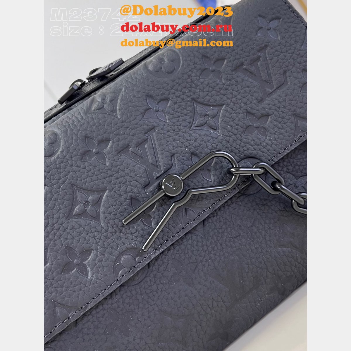 Steamer Messenger 1:1 Mirror LV Taurillon Men M23742 Black Bags