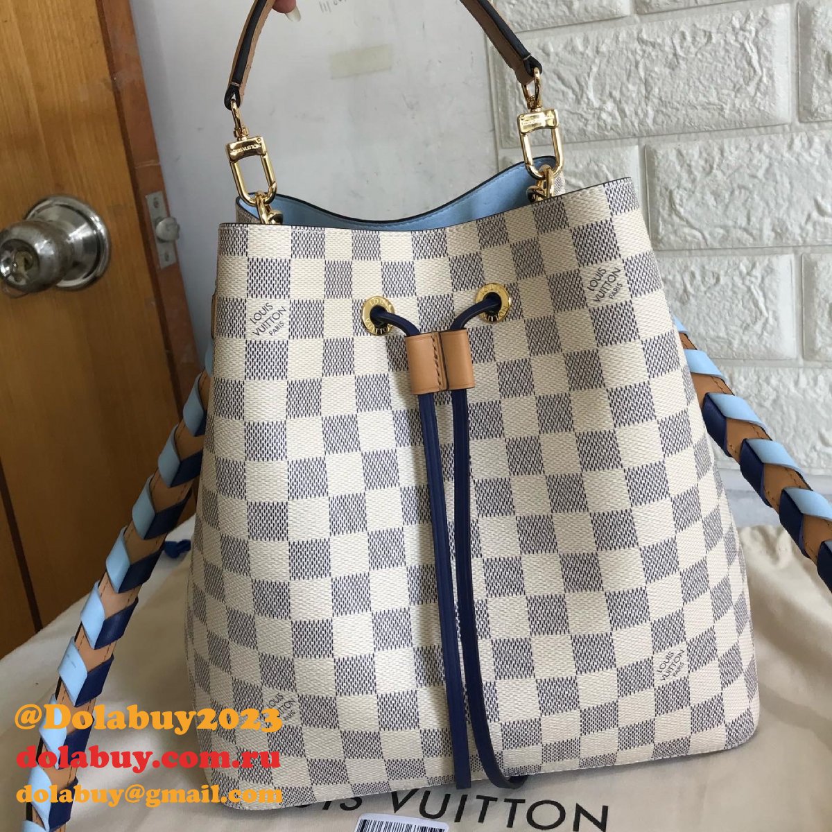 Replicas Louis Vuitton Best NéoNoé MM Damier Azur Canvas N50042 Bag