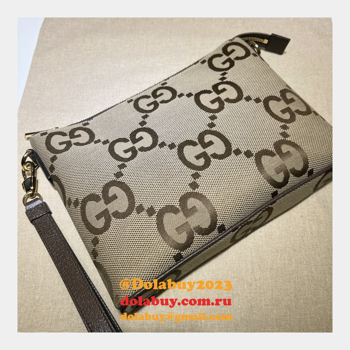 The highest quality fake gucci 699130 Jumbo GG messenger bag