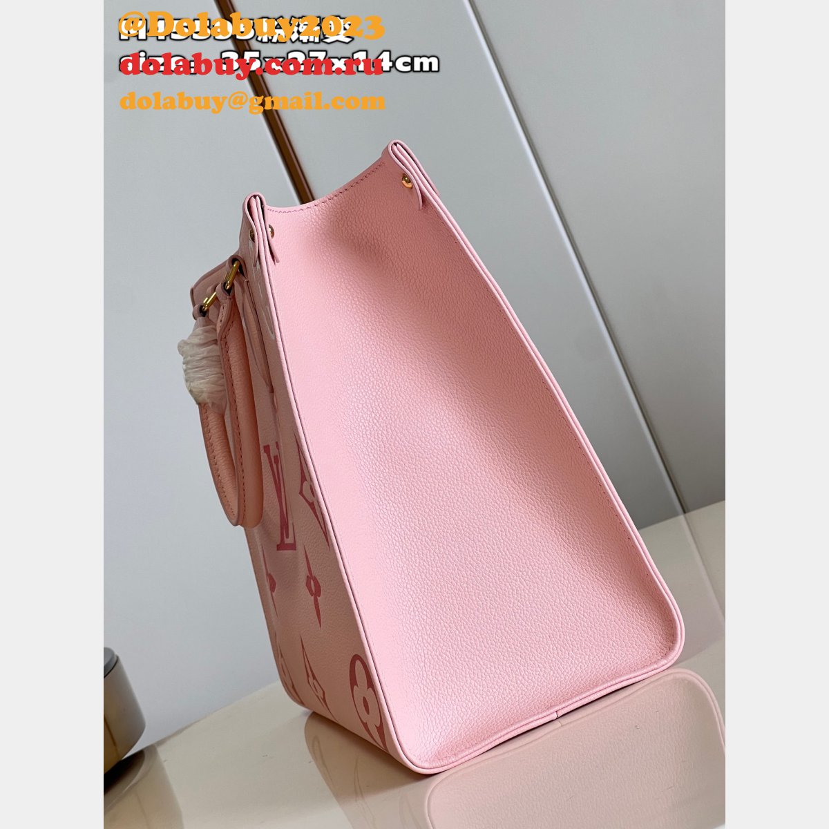 Onthego Louis Vuitton Luxury M45595 Monogram Embossed Replica Bag