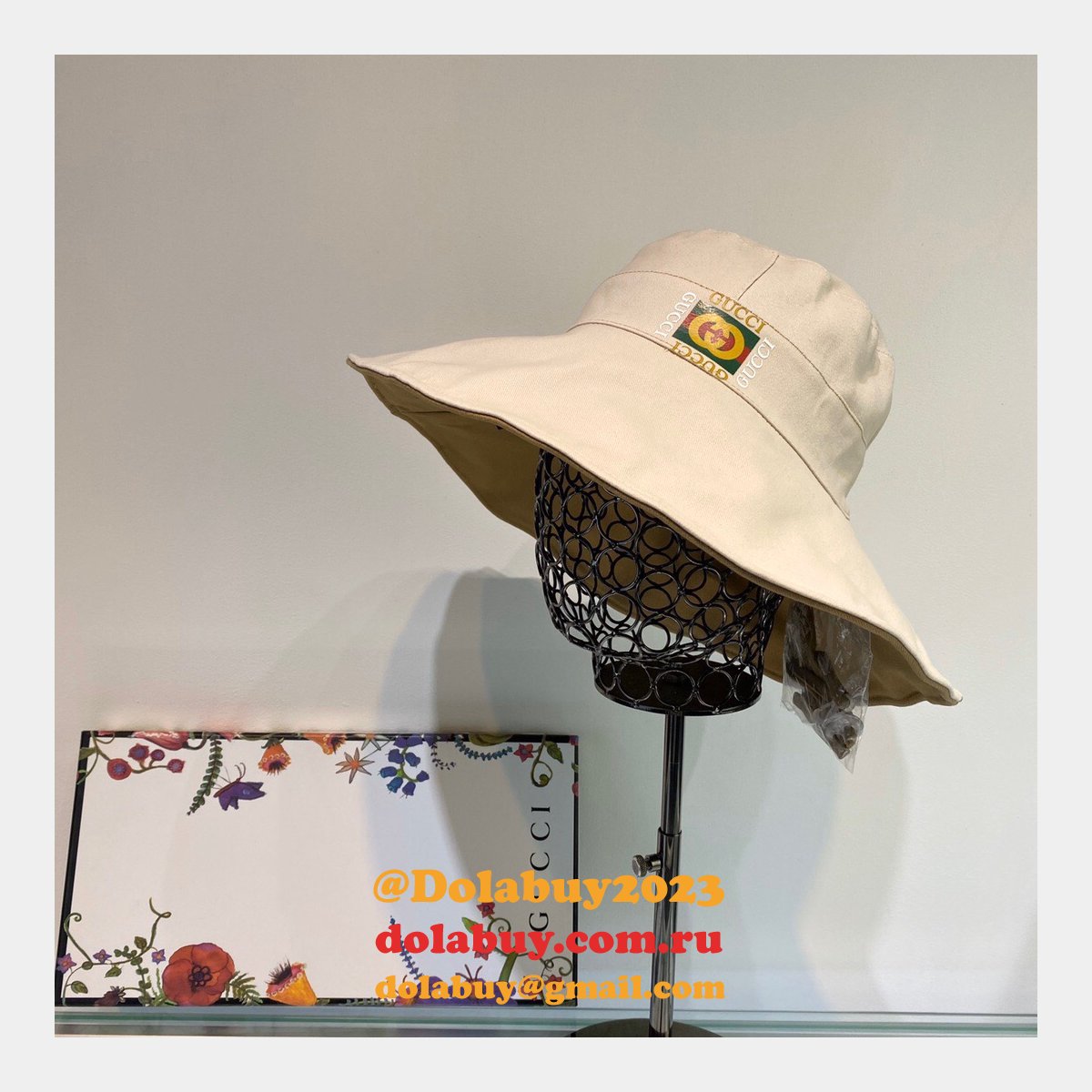 Fake Gucci Wearable on both sides hats