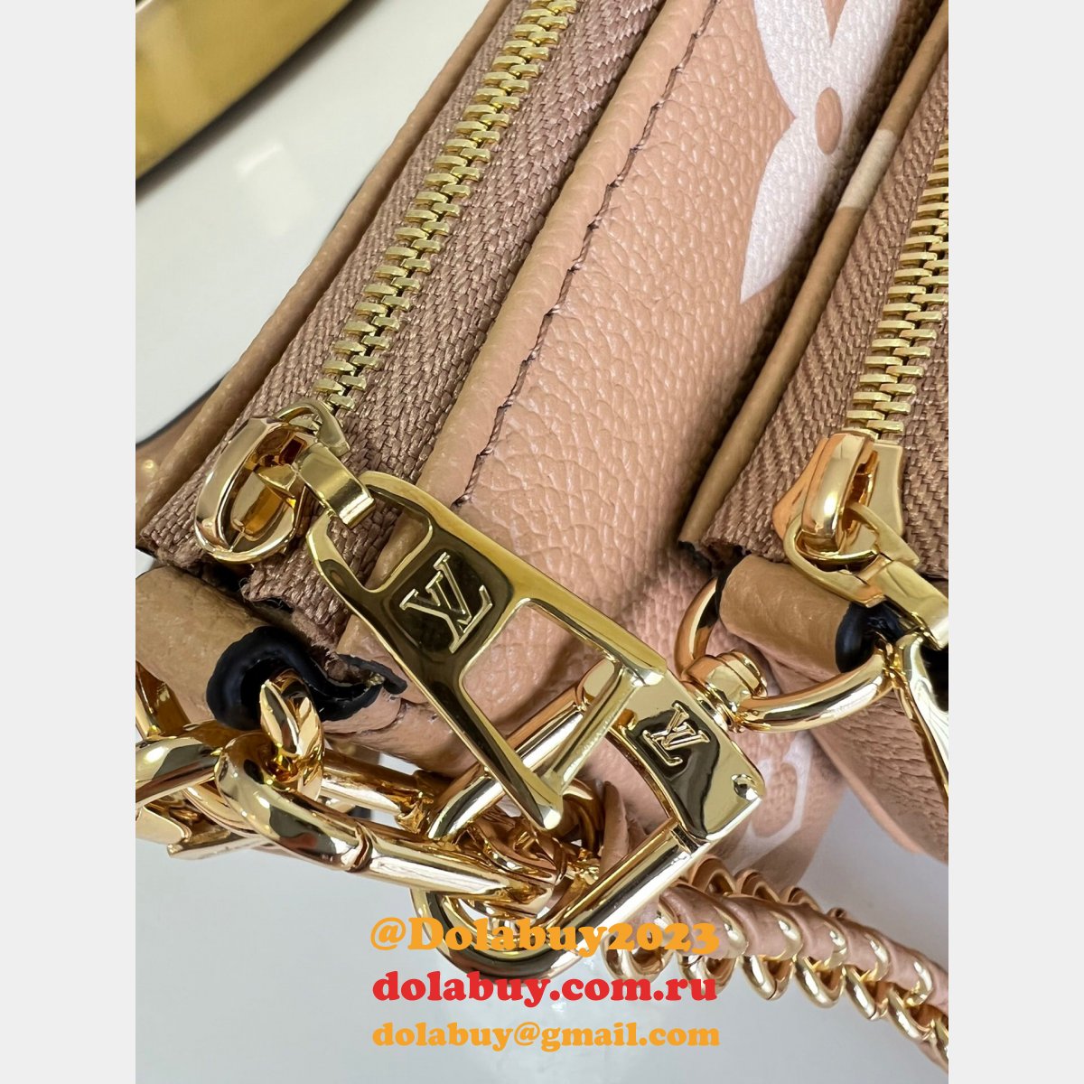 Fake Louis Vuitton 7 Star M80399 Multi Pochette Accessoires