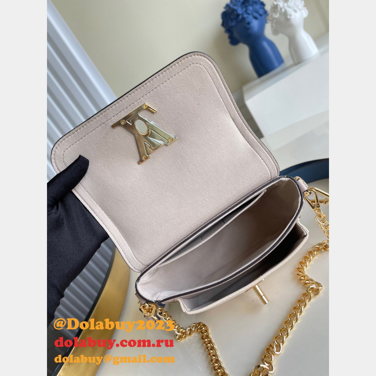 Best Louis Vuitton Replica M58557/M58555/M58554 Lockme Tender Lockme Leather