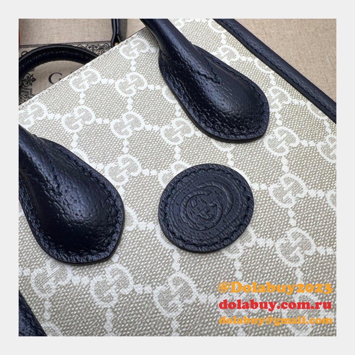 Cheap Gucci Jumbo GG 699406 Tote Replicas Bag From China