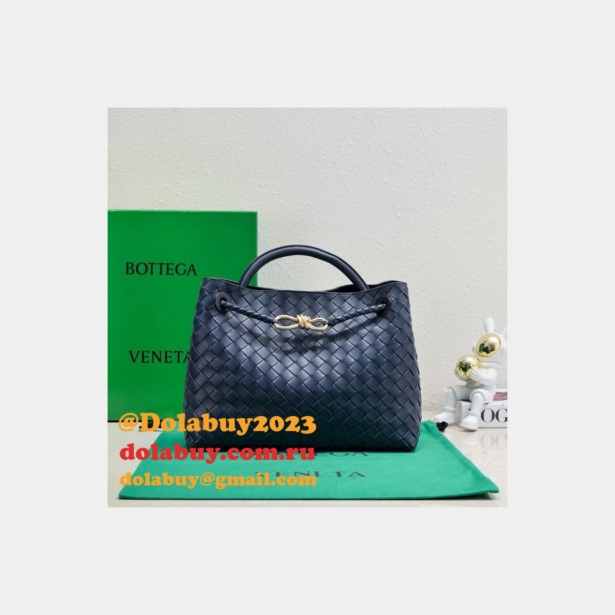 Luxury BOTTEGA VENETA ANDIAMO 8463 32CM HADNBAG