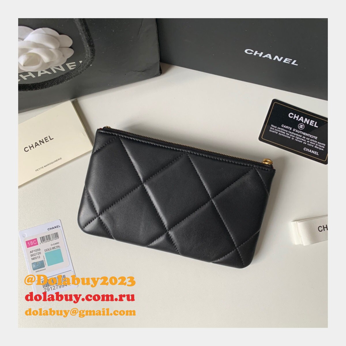 Hot Replica 19 Lambskin Small Pouch AP1059 Bag