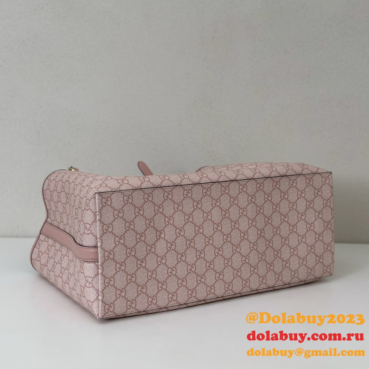Gucci GG Emblem Medium Tote Top Quality 815213 Bag
