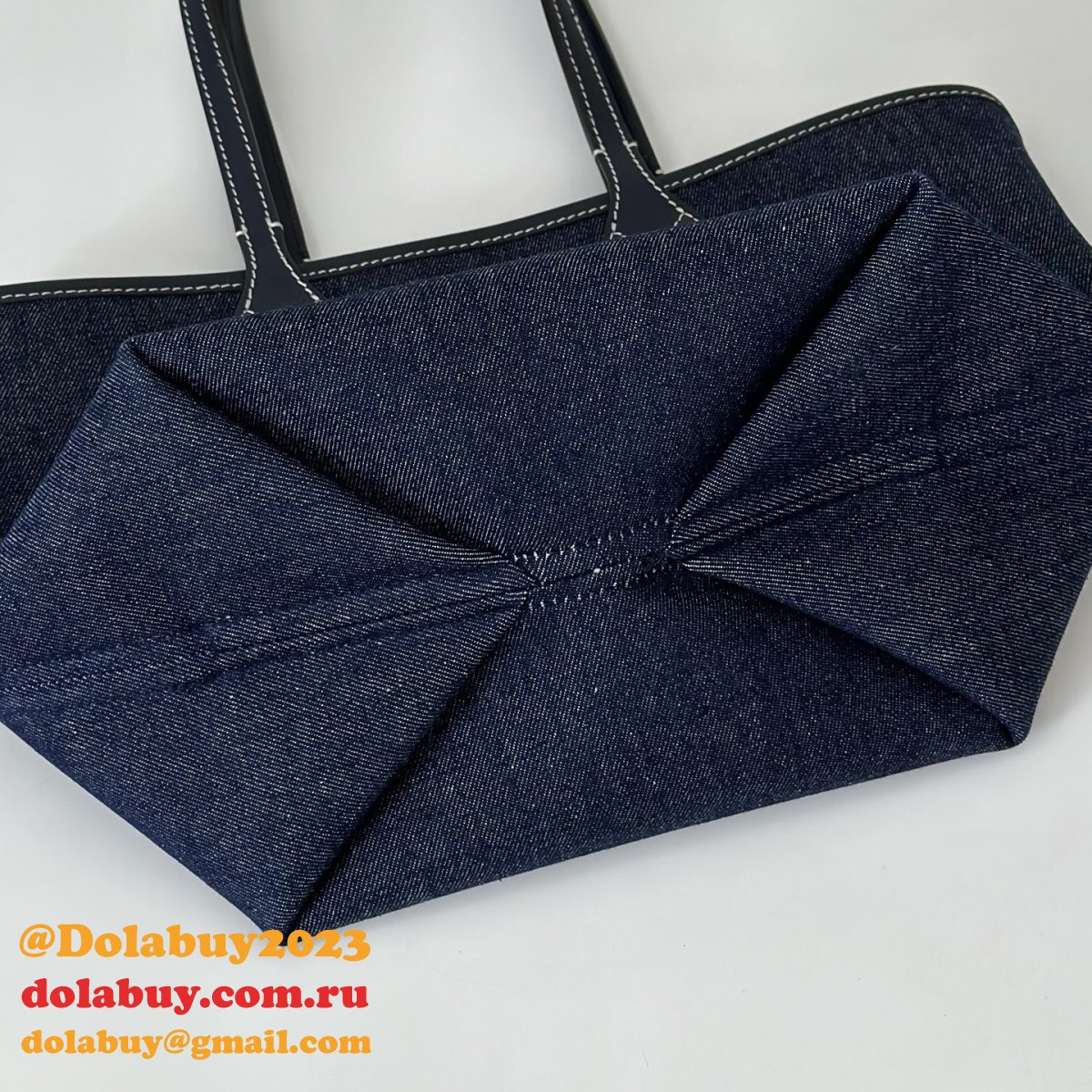 Gucci 820496 Totissima Shoulder Tote GG Denim Replica Bag