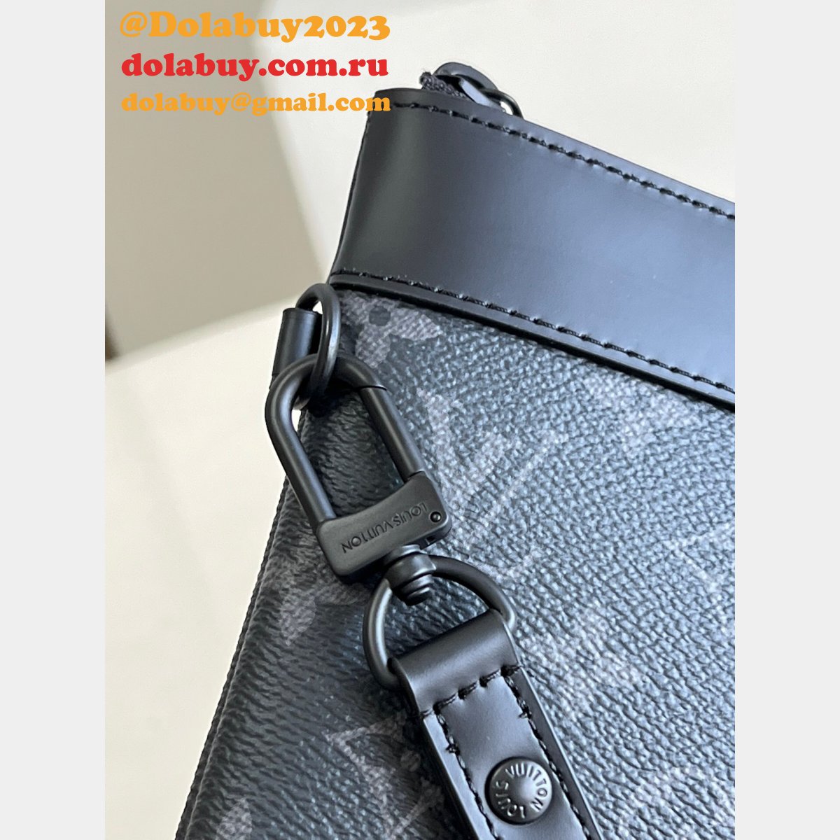 Replica Louis Vuitton 2022 Luxury Pochette To-Go M81569 Travel