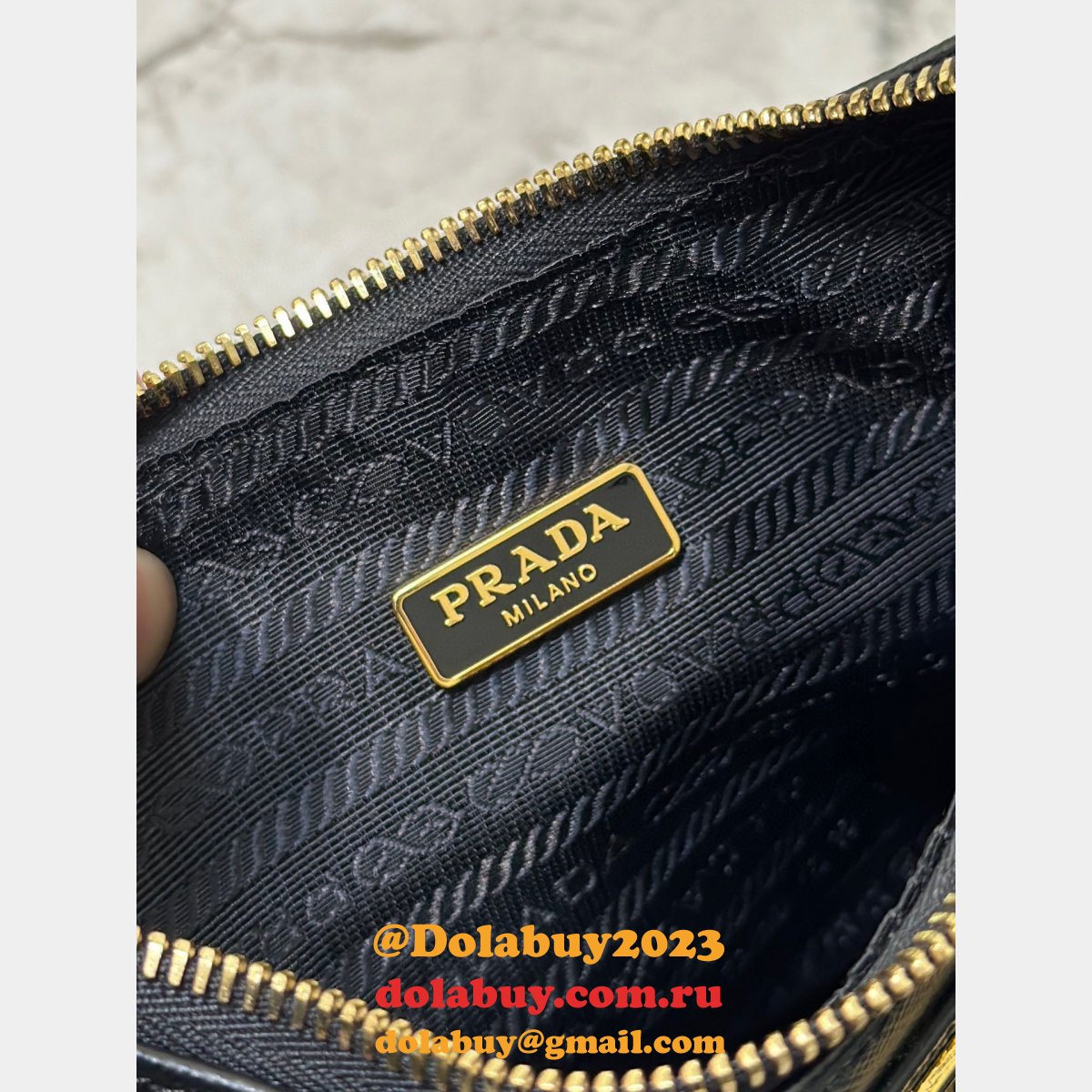 1:1 Clone Prada Replica Handbags Outlet Leather Hobo Re-Edition Online