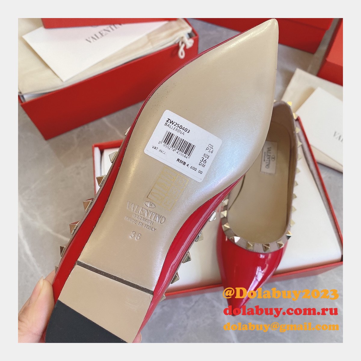 We sale a kind of brands replica shoes as Valentino replica shoes