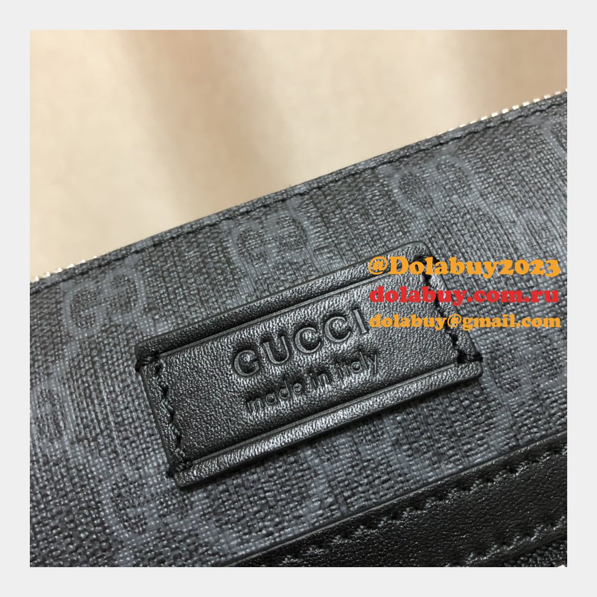 UK Gucci Fake Black GG Supreme Small Messenger 523599 Bag