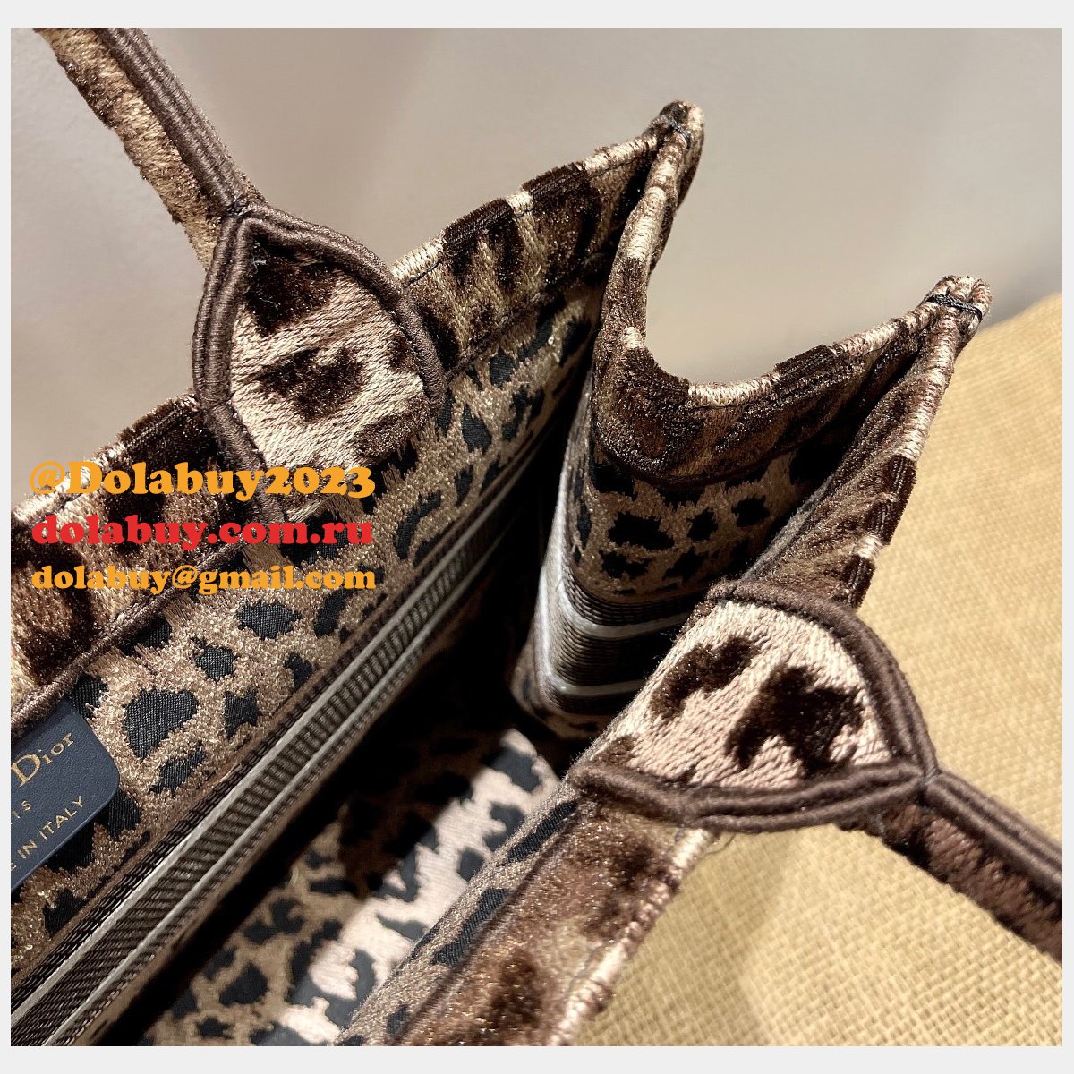 Dolabuy Buy or Sell Designer Replicas Christian Dior CD Book Tote bags