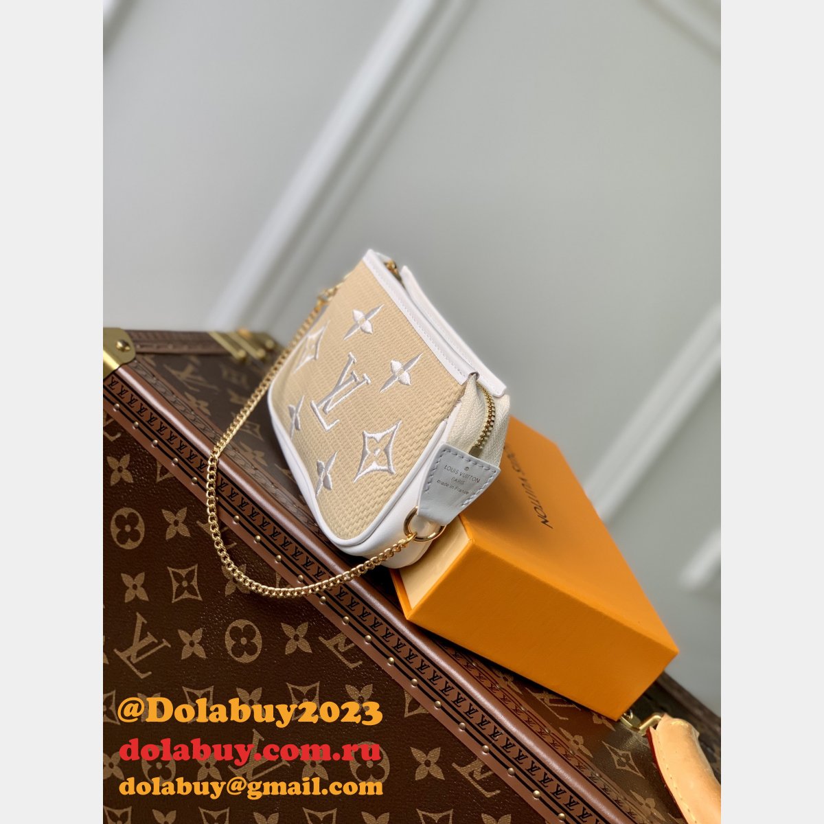 Replica Pochette Accessoires M82472 Louis Vuitton Designer Bag