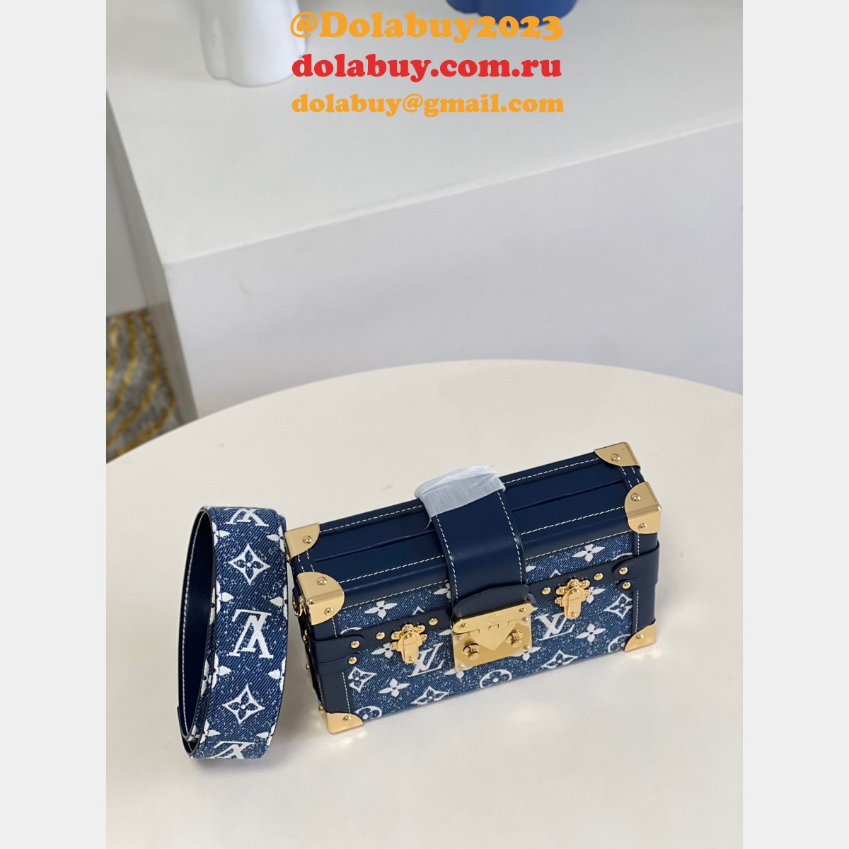 Louis Vuitton UK M59717 Crossbody Formal Style Bridal Logo Denim Casual Style