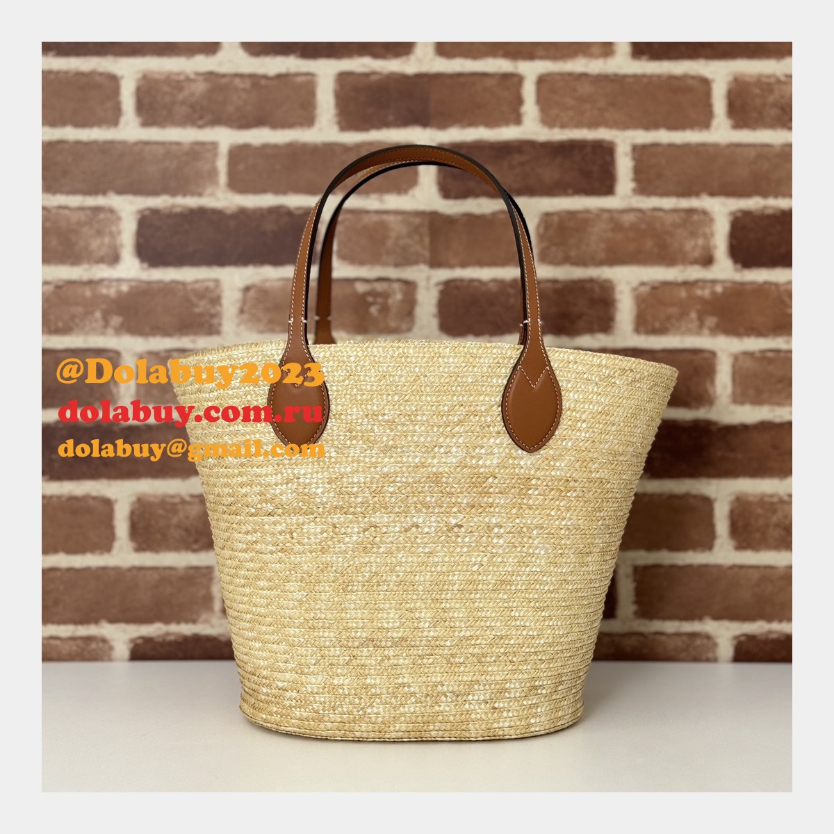 Fashion Medium Straw Tote With Gucci Patch 779530 Fake Bag