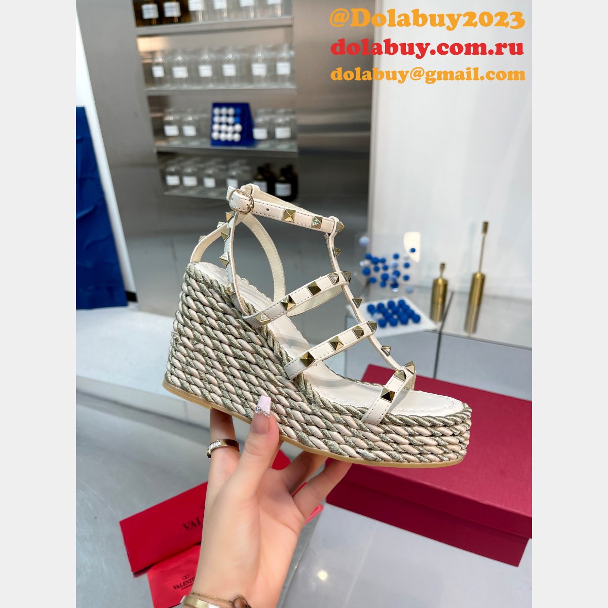 Wholesale 7 Star VALENTINO REPLICA High Quality SANDALS SHOES